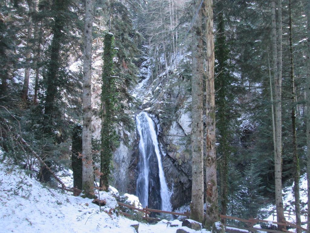 Gite Auberge Les Cascades La Mongie Εξωτερικό φωτογραφία