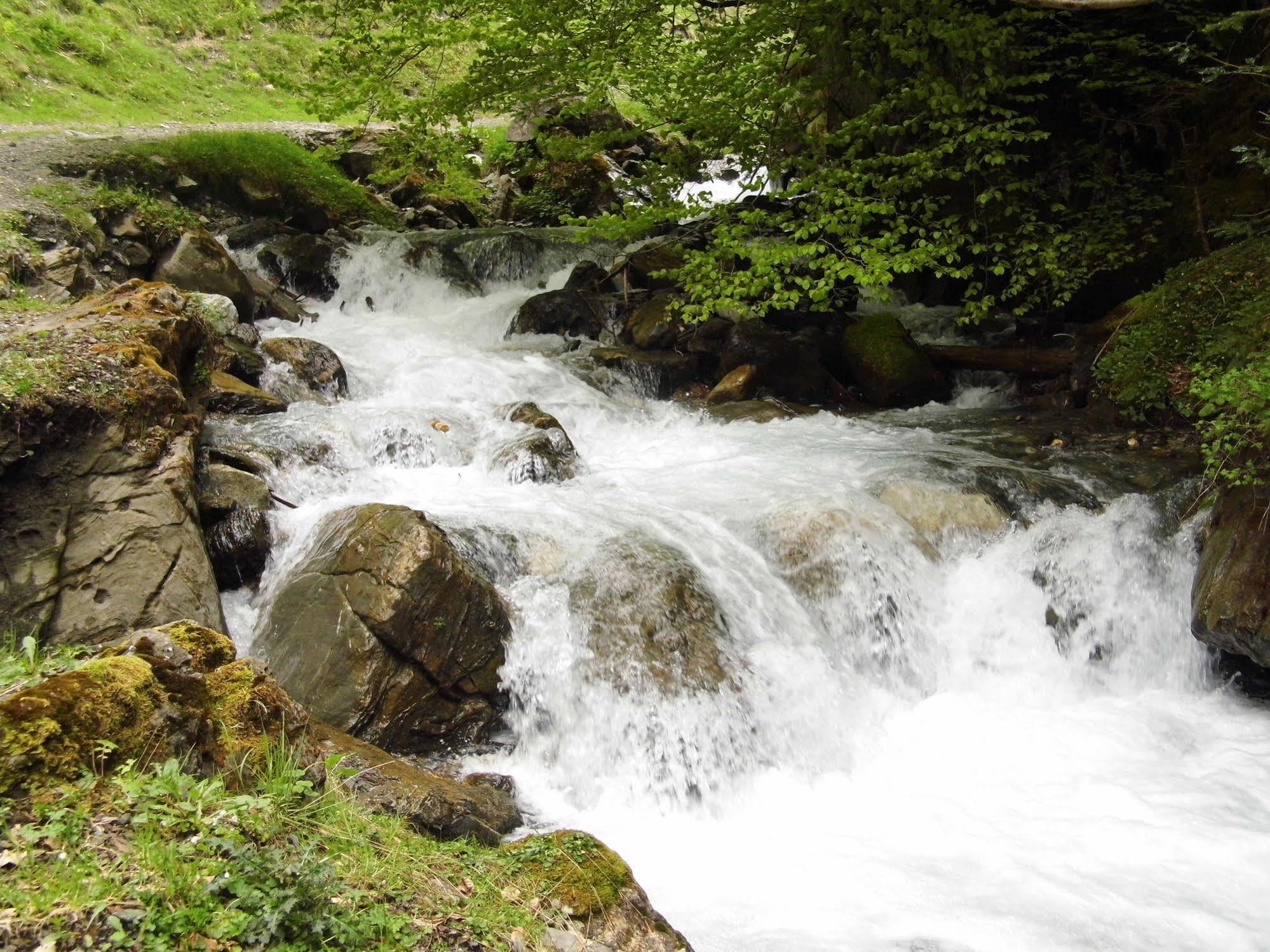 Gite Auberge Les Cascades La Mongie Εξωτερικό φωτογραφία